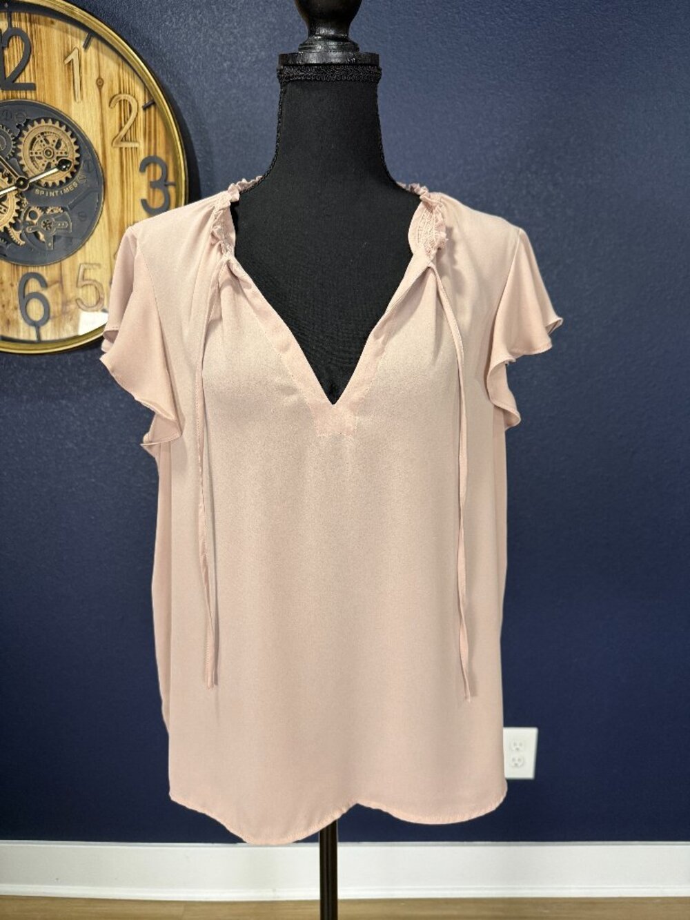 14th & Union Blush Flutter Sleeve Tie Neck Blouse | M